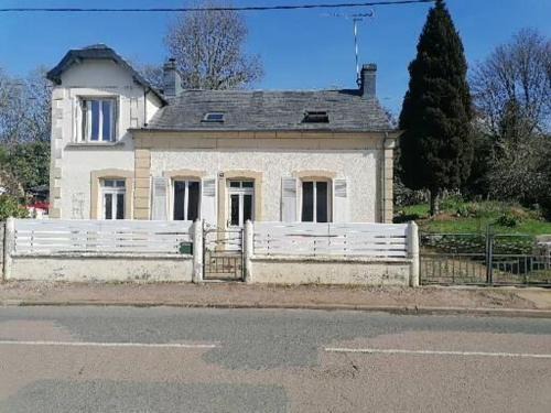 Guerigny House | Maison sansonnette