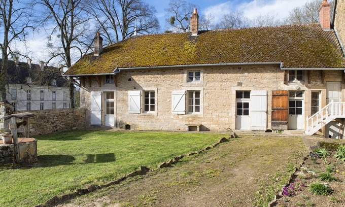 Commarin House | Maison Seguin du Château de Commarin