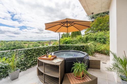 Blois House | Maison SPA 8Chambres Jardin Terrasse Parking
