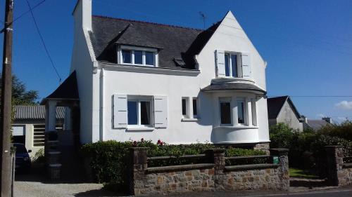 St.-Martin-des-Champs House | Maison spacieuse entre la ville et la côte