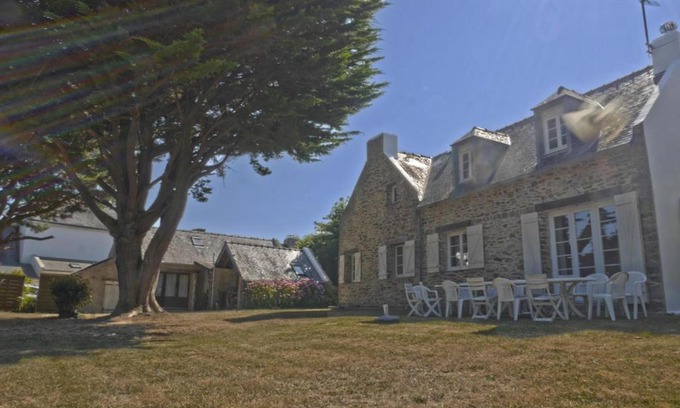 Le Palais House | Maison spacieuse à 900m de la plage avec grand jardin et annexe, idéale pour familles nombreuses - FR-1-418-22