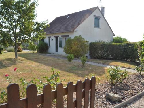 Pouille House | Maison spacieuse avec jardin, terrasse, et équipements de loisirs à Pouillé - FR-1-491-346