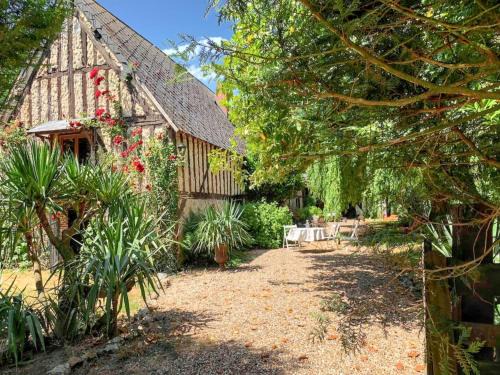 Dame-Marie House | Maison spacieuse et charmante à Dame-Marie avec jardin