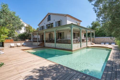Cote d'Azur- French Riviera Villa | Maison st tropez dans les vignes