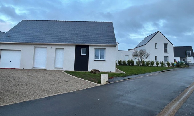 Le Folgoet House | Maison Suroît, Chaleureuse et Joliment Décorée