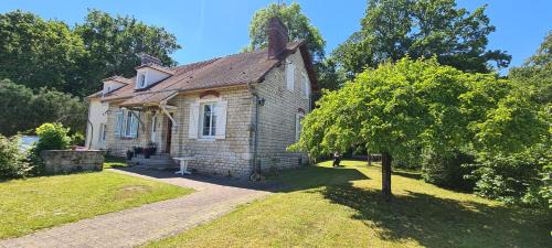 Avilly-Saint-Leonard House | Maison tout confort avec jardin - CHANTILLY, SENLIS, PARC ASTERIX, PARIS CDG