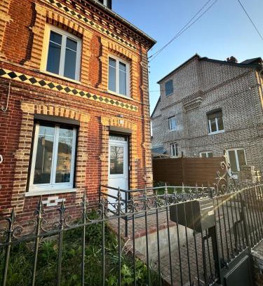 Le Neubourg House | Maison typique
