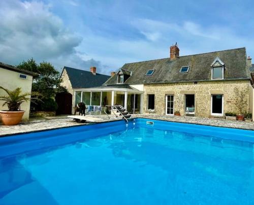 Sainte-Marie-du-Mont House | Maison vue mer avec piscine