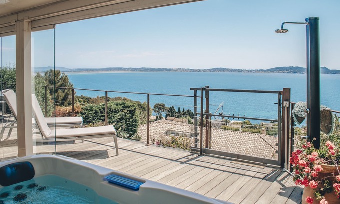 Carqueiranne House | Maison VUE MER