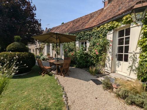 Yevre-le-Chatel House | Maison XVIIIe avec jardin privatif - Yèvre le Châtel - FR-1-590-440