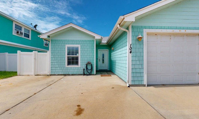 Safe Harbor House | Maisonette ∙ 3 bedrooms ∙ 9 guests