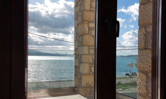 Gefira Mpania Apartment | Maisonette by the Sea - Santa Domenica Nafpaktos