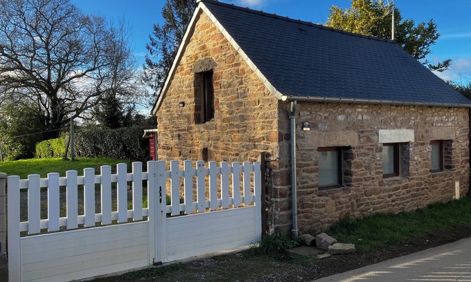 Plouezec House | Maisonnette en Pierres en Bord de mer Proche de Toutes Commodités et de Paimpol
