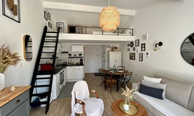 Royan Apartment | Maisonnette La Marie garden level air-conditioned
