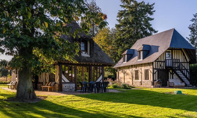 Ablon House | Maisons Pommes