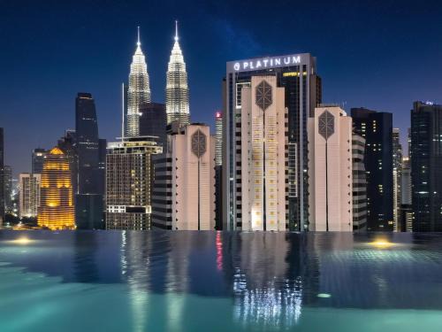 Kuala Lumpur City Centre Apartment | Majestic by Avery at KLCC#Located in the City Center#10 mins Walk to Twin Towers#Rooftop Infinity pool#中英文房东