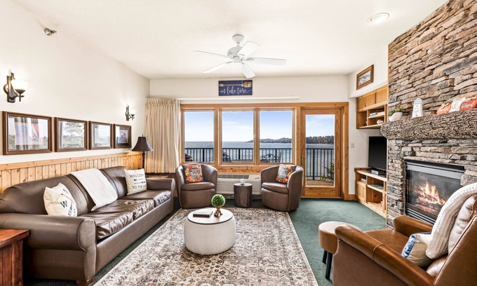 Two Harbors Apartment | Majestic Lake Views | 2BR w/King Suite | Pools