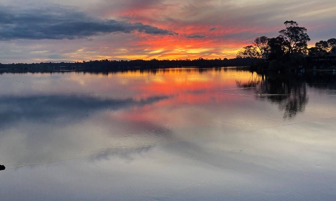 Nagambie Apartment | Majestic Nagambie lake view from your own private balcony. Centrally located.