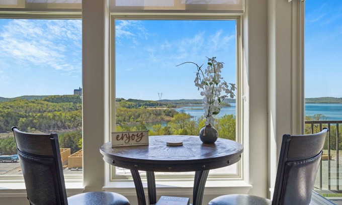 Table Rock Condo | Majestic View Getaway w/Beautiful Lake Views!