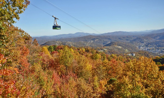 Chalet Village Cabin | Majestic views of the Smokies, Pro movie theater w/16 foot screen, Hot tub