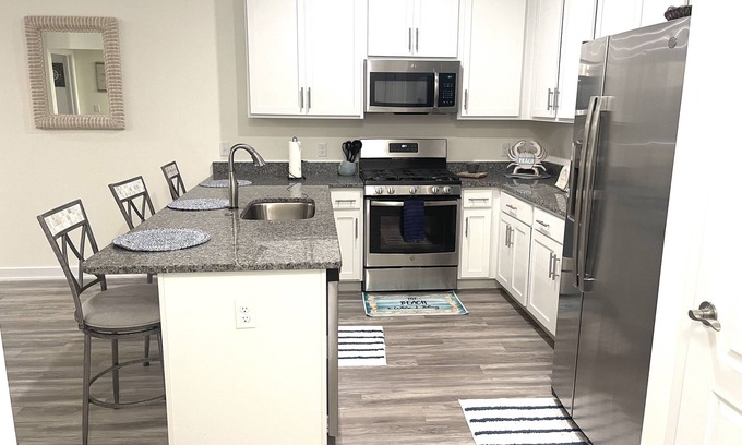 Rehoboth Beach Condo | Majestic Waterfront Condo on Rehoboth Bay Minutes From The Beach, Sleeps 8-10