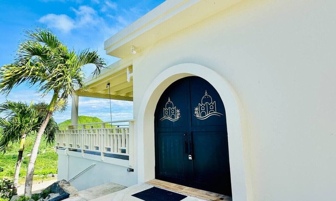 Slob House | Majesty's Manor @ Castle St. Croix