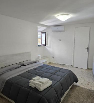Castellammare House | Mak house