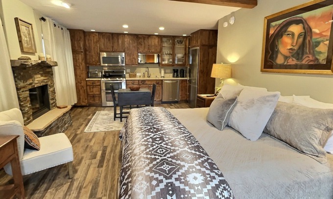 Taos Ski Valley Condo | Make it Easy in a Well Stocked Lift-View Condo