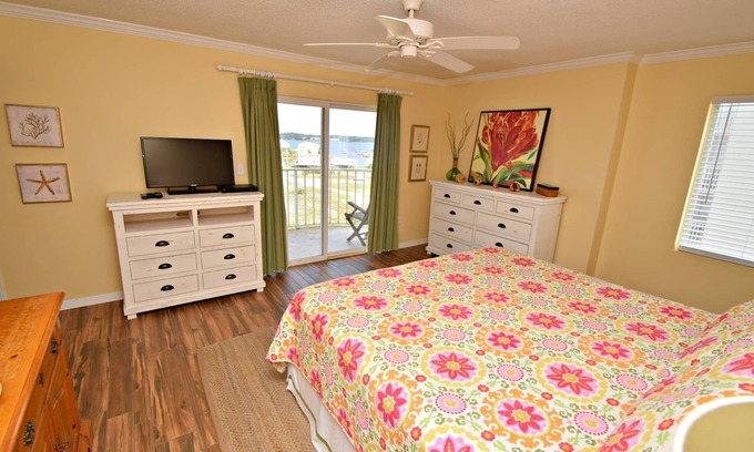 Ono Island Condo | 🌞Make waves with a Beach Getaway! Come enjoy the breeze!