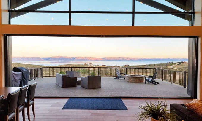 Fish Haven Cabin | Make your next family reunion, corporate retreat, or special event unforgettable.