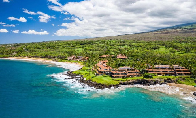 Wailea Apartment | Makena Surf- CoralTree Residence Collection