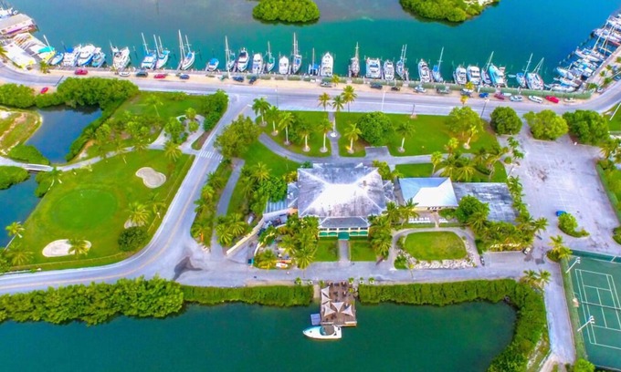 Marathon Resort | Making The Best Memories Along The Way! Onsite Pool and Hot Tub, Pets Allowed