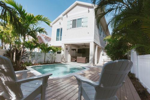 Bradenton Beach House | Making Waves