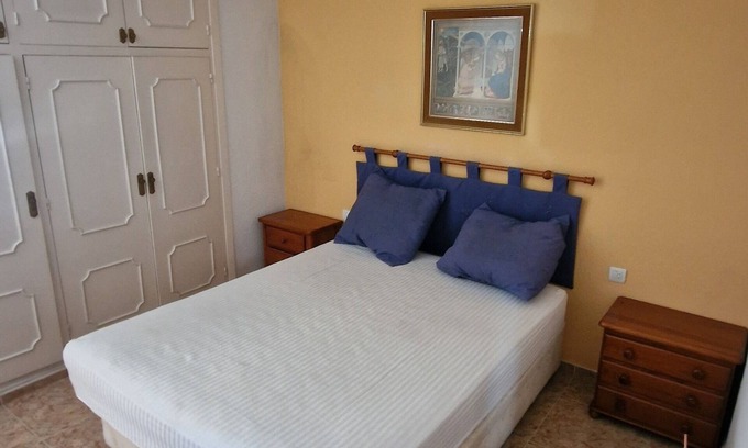 Poligono Alameda Condo | Malaga: center, beach and transportation within 15 minutes walking distance.
