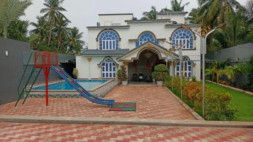 Covelong Beach Hotel | Malar Inn Resort
