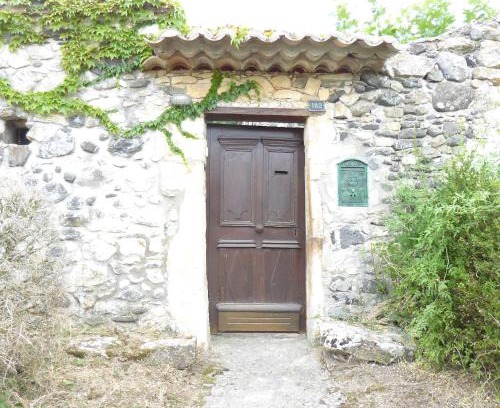 Rochemaure House | Malarias 1