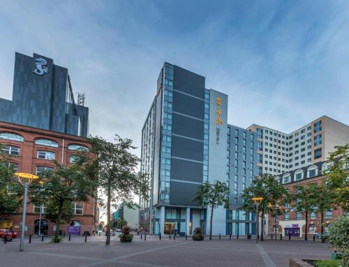 Belfast Central District Hotel | Maldron Hotel Belfast City