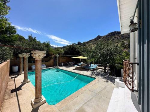 Agoura Hills House | Malibou Lake Oasis