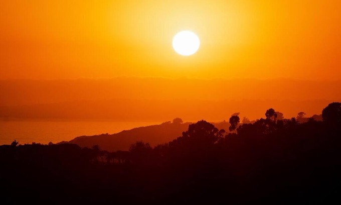 Malibu House | Malibu Sunset Getaway