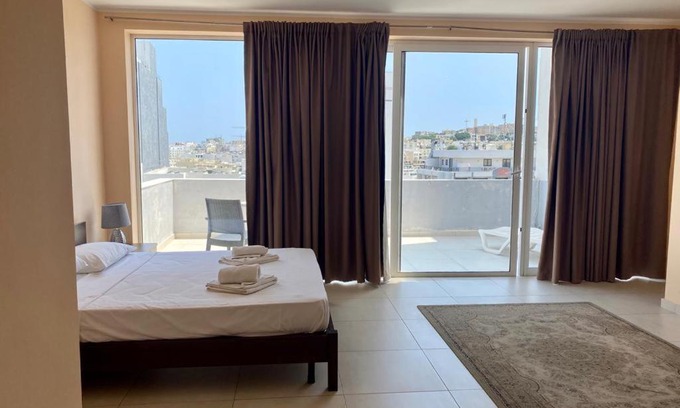 Paceville Hotel | Malta Paradise Hotel