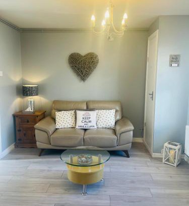 Londonderry Apartment | Malvern Apartment