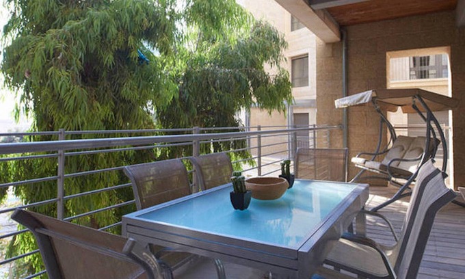 Jerusalem City Centre Apartment | MAMAD Quiet with Terrasse in City Center by FeelHome