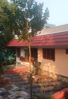 Alwaye House | Mamchadi