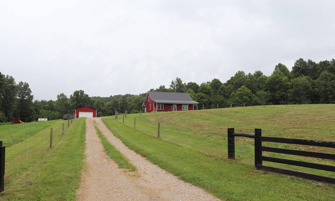 Cub Run House | Mammoth Cave Cabin Rentals 12