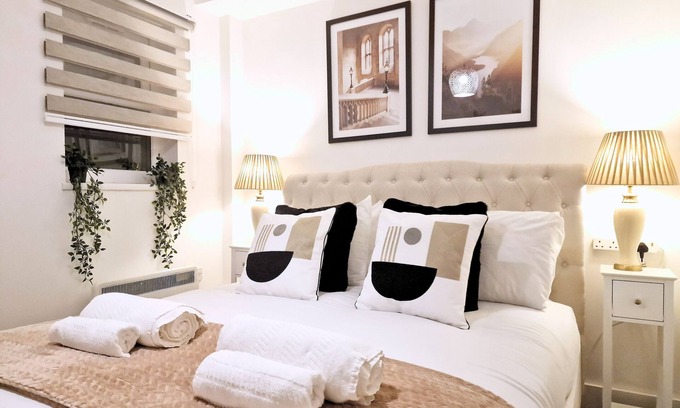 Northern Quarter Apartment | Manchester City Centre- 2 Bedroom Flat By Bevolve