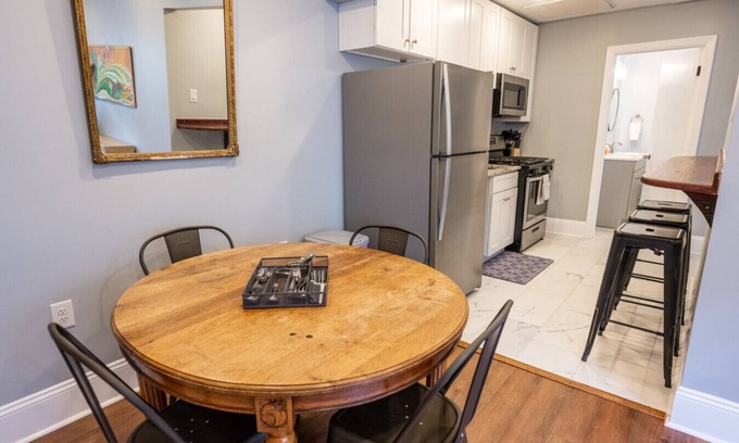 Saint Roch Apartment | Mandeville Creole Cottage Historic Getaways lower