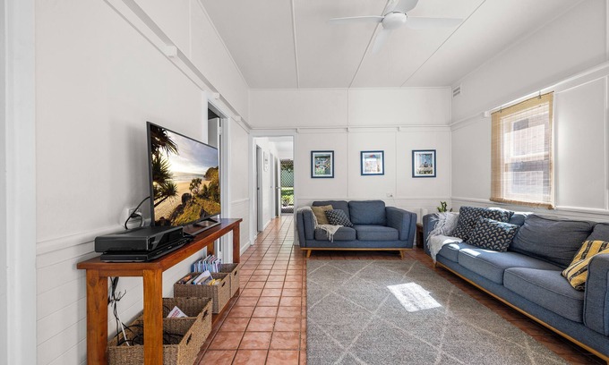 South West Rocks House | Mandy's Cottage 7 Memorial Ave SWR