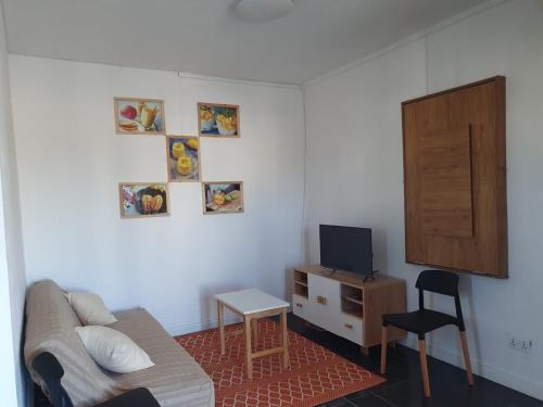 Pereybere Apartment | 'Mango' 1-bedroom apartment, 2nd floor