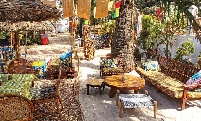 Bubaque Hotel | Mango Lodge
