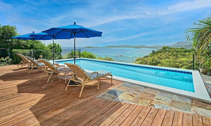 Nazareth Villa | Mango Manor Eclectic Villa w/Beach Access & pool